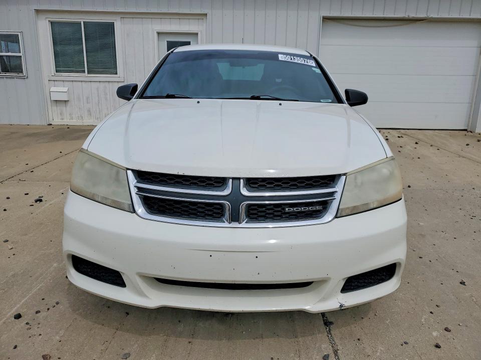 Продаж на аукціоні авто 2011 Dodge Avenger, vin: 1B3BD4FB4BN518813, номер лоту: 50135576