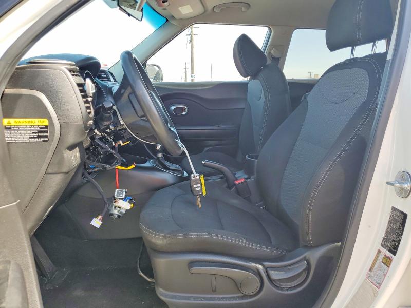 50632196 :رقم المزاد ، KNDJP3A53J7620619 vin ، 2018 Kia Soul مزاد بيع