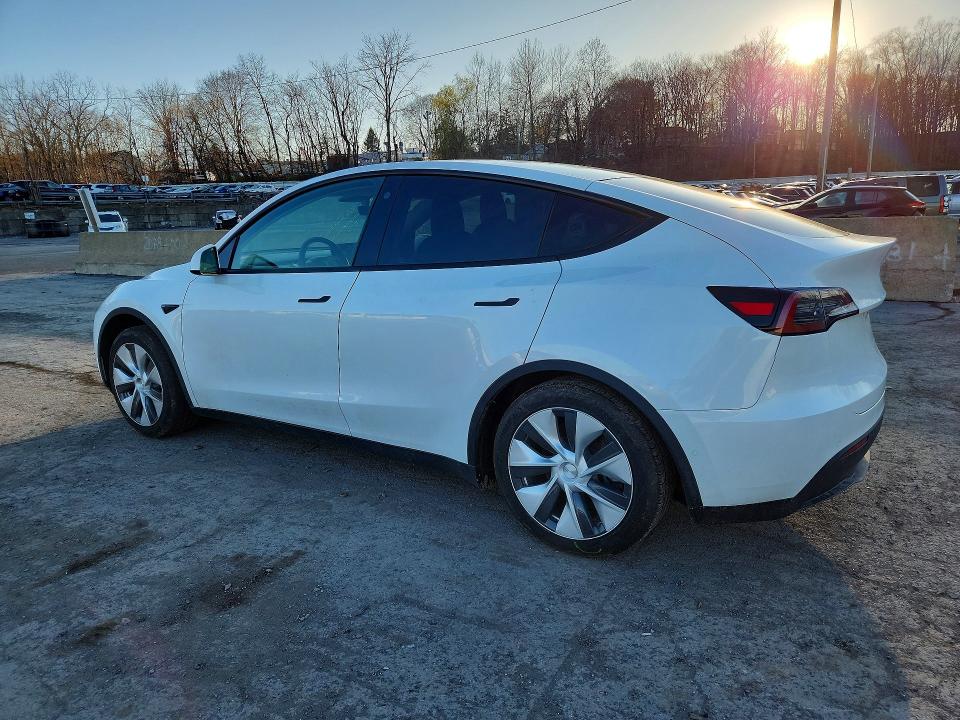 48339566 :رقم المزاد ، 5YJYGDEE0MF208770 vin ، 2021 Tesla Model Y مزاد بيع