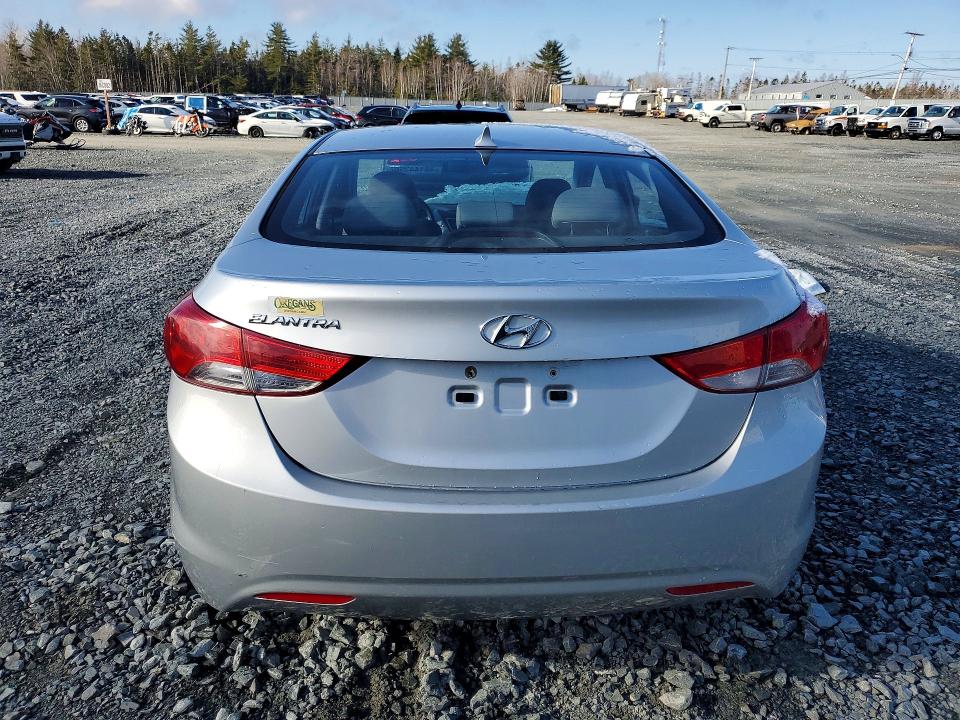 Продажа на аукционе авто 2013 Hyundai Elantra Gls 4dr, vin: 5NPDH4AE7DH361147, номер лота: 48144356