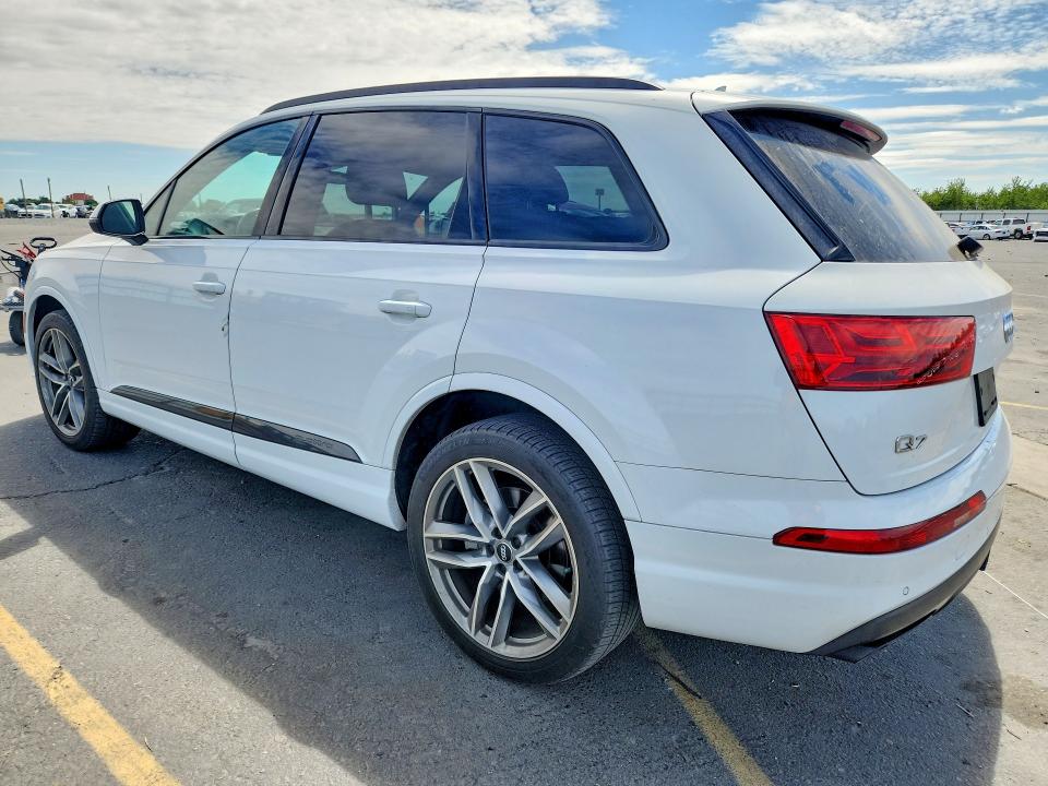 Продажа на аукционе авто 2018 Audi Q7, vin: WA1VAAF7XJD050311, номер лота: 51282336