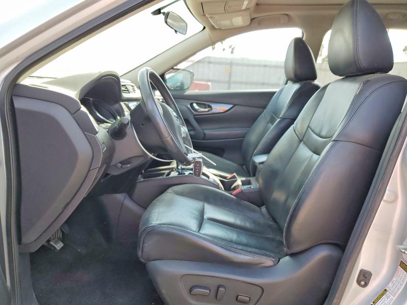 2015 Nissan Rogue მანქანა იყიდება აუქციონზე, vin: 5N1AT2MT0FC843050, აუქციონის ნომერი: 48021466