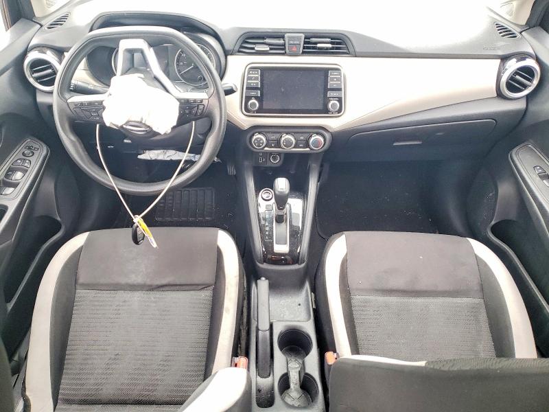 51861616 :رقم المزاد ، 3N1CN8EV3ML867082 vin ، 2021 Nissan Versa مزاد بيع