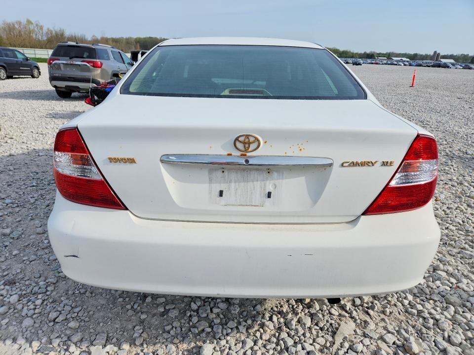 51177776 :رقم المزاد ، 4T1BE30K22U066313 vin ، 2002 Toyota Camry مزاد بيع