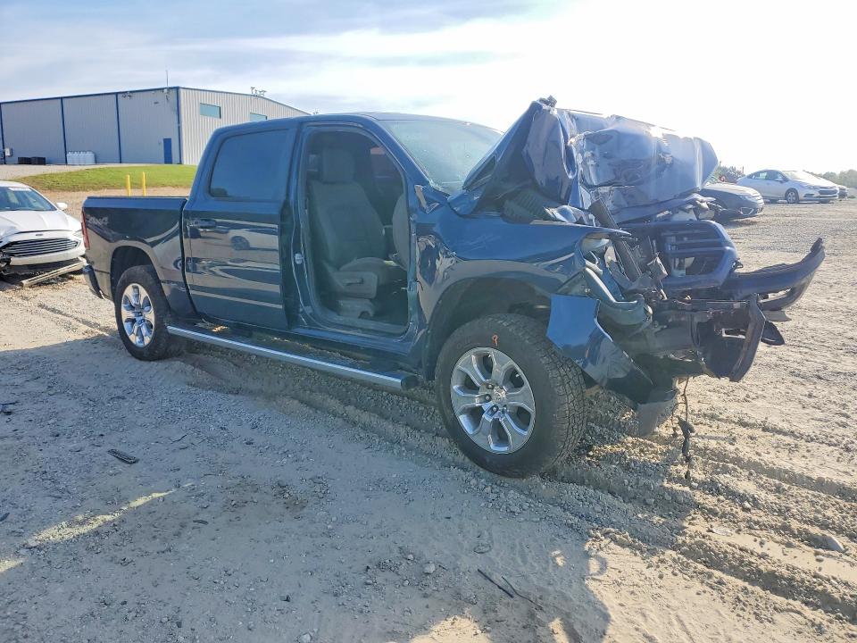 49171196 :رقم المزاد ، 1C6SRFFT8KN688247 vin ، 2019 Ram 1500 مزاد بيع