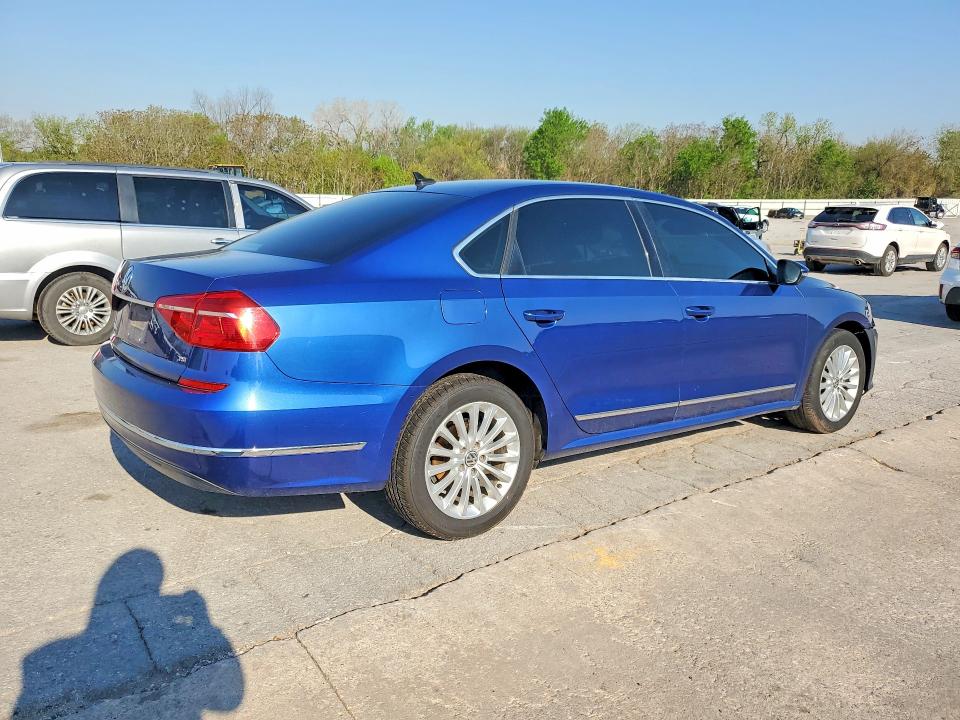 Продажа на аукционе авто 2016 Volkswagen Passat, vin: 1VWBT7A35GC011471, номер лота: 48844316