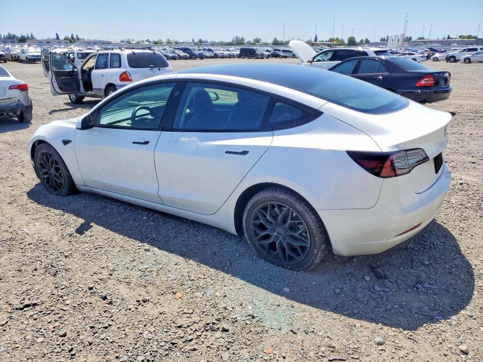 Продажа на аукционе авто 2023 Tesla Model 3, vin: 5YJ3E1EAXPF430250, номер лота: 51903486