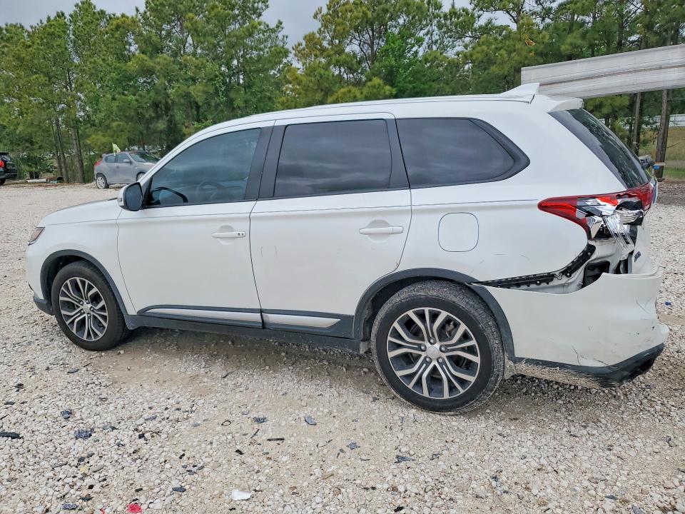 Продажа на аукционе авто 2018 Mitsubishi Outlander, vin: JA4AD3A38JZ006235, номер лота: 49761746
