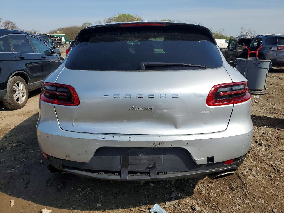 Auction sale of the 2018 Porsche Macan, vin: WP1AA2A50JLB12030, lot number: 48567336