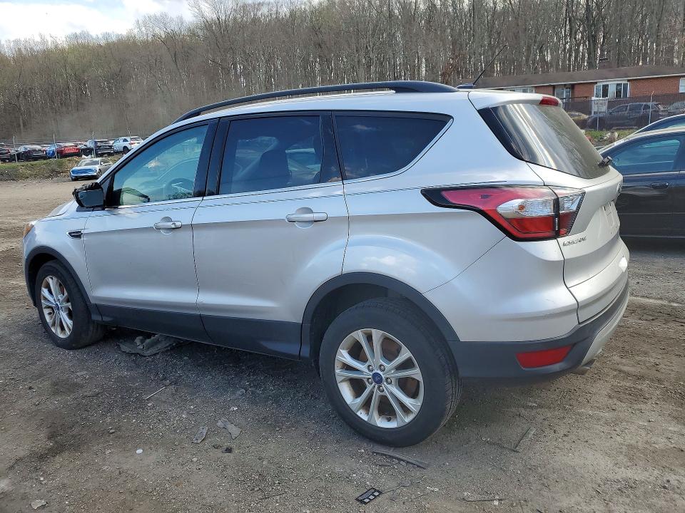 Продаж на аукціоні авто 2018 Ford Escape, vin: 1FMCU0GD4JUC37073, номер лоту: 48262106