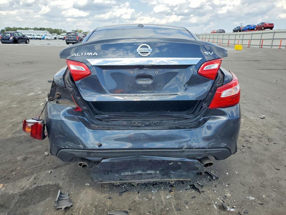 2017 Nissan Altima მანქანა იყიდება აუქციონზე, vin: 1N4AL3AP3HC273331, აუქციონის ნომერი: 51276526