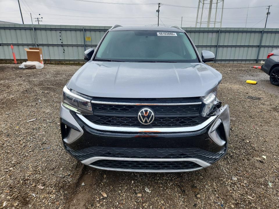 Продаж на аукціоні авто 2022 Volkswagen Taos, vin: 3VVLX7B23NM023679, номер лоту: 48103886