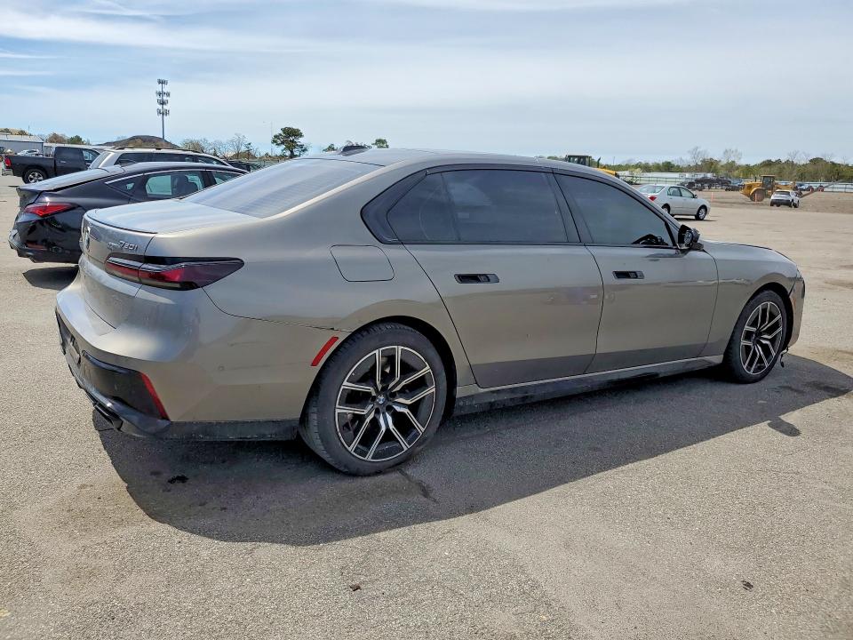 50948586 :رقم المزاد ، WBA33EJ09PCM12276 vin ، 2023 Bmw 760 مزاد بيع