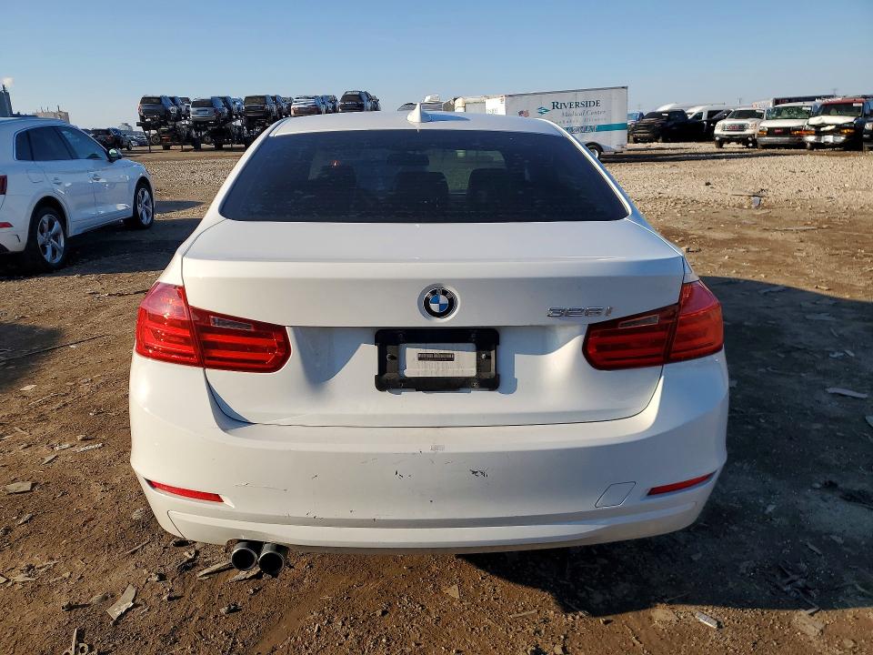 Продажа на аукционе авто 2013 Bmw 328, vin: WBA3A5G51DNP24388, номер лота: 49084796