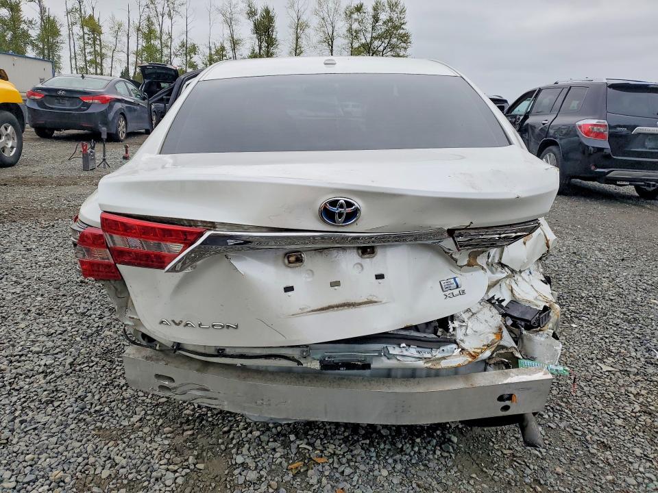51105156 :رقم المزاد ، 4T1BD1EB4GU052498 vin ، 2016 Toyota Avalon Hybrid مزاد بيع