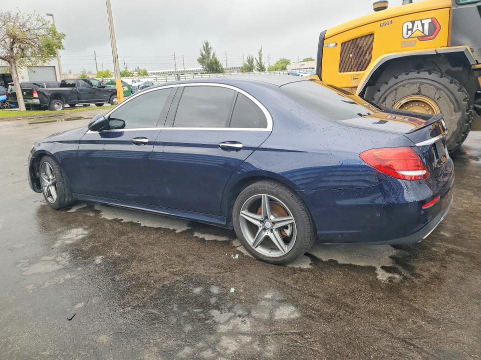 49307876 :رقم المزاد ، WDDZF4KB8HA065248 vin ، 2017 Mercedes-benz E مزاد بيع