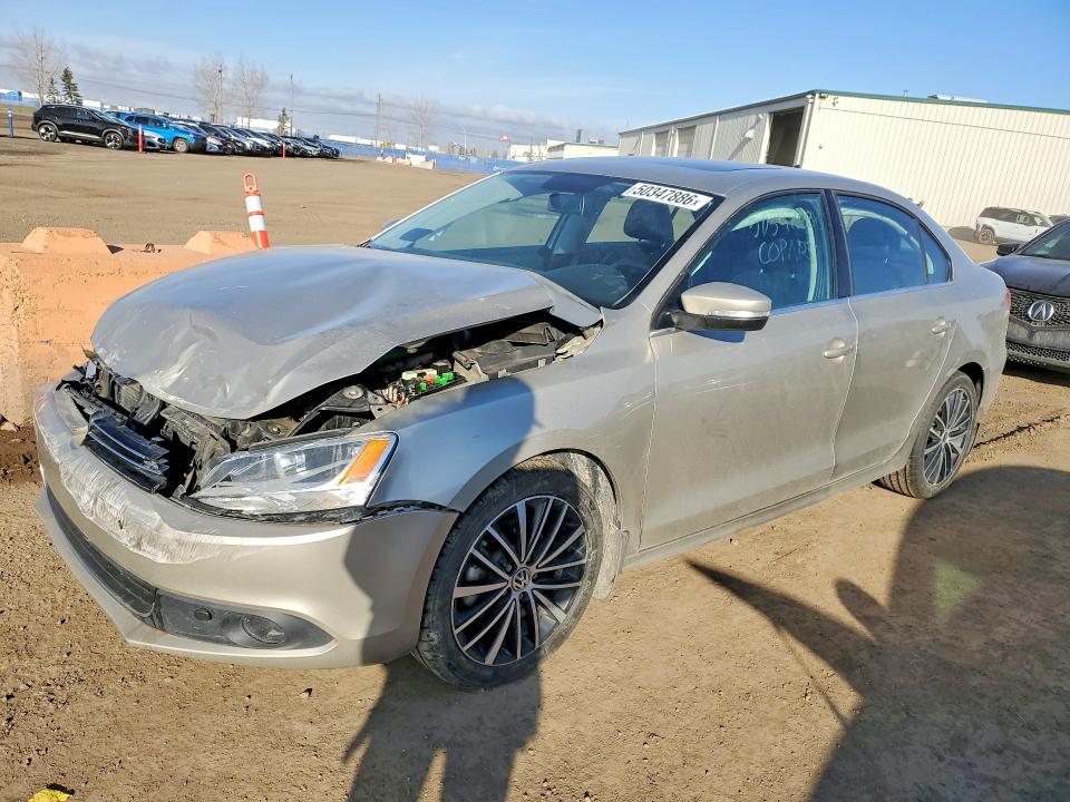 50347886 :رقم المزاد ، 3VWLL7AJ7EM251992 vin ، 2014 Volkswagen Jetta مزاد بيع