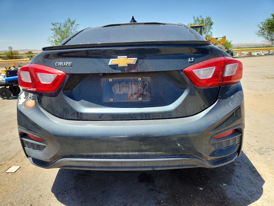Продажа на аукционе авто 2018 Chevrolet Cruze, vin: 1G1BE5SM8J7121366, номер лота: 48546076