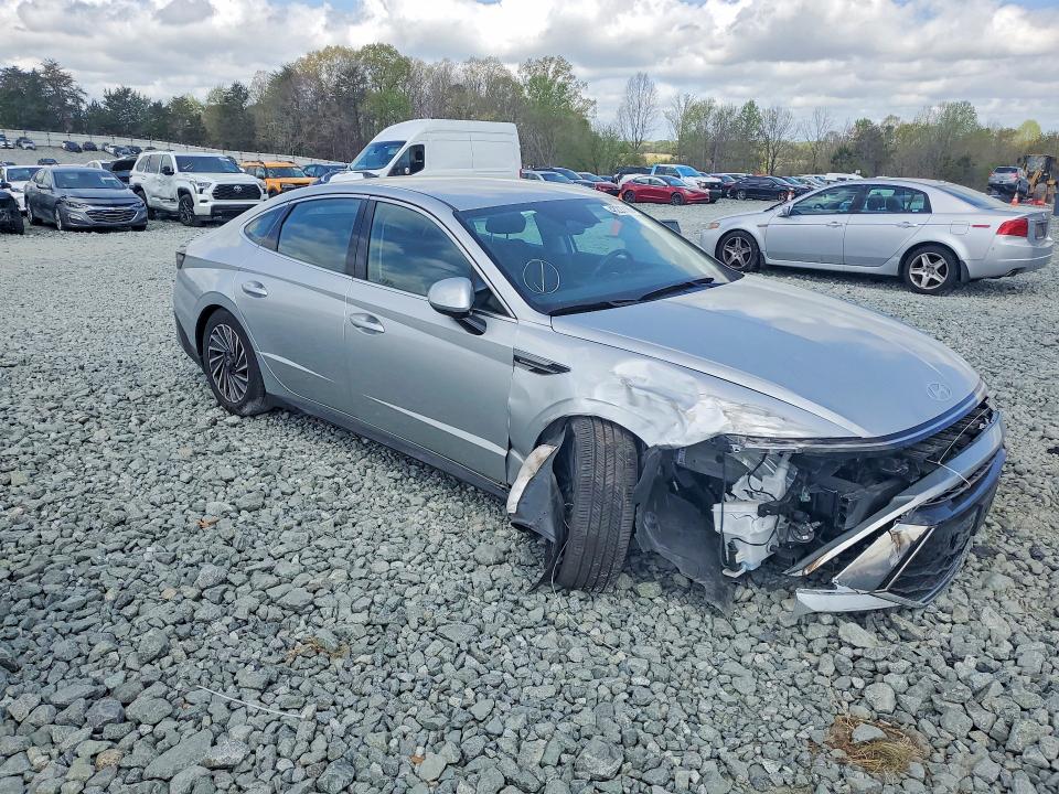 2025 Hyundai Sonata Hybrid მანქანა იყიდება აუქციონზე, vin: KMHL34JJ5SA103913, აუქციონის ნომერი: 48223106