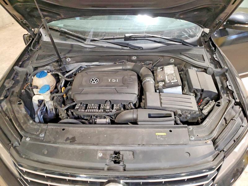 49055886 :رقم المزاد ، 1VWAT7A33HC015810 vin ، 2017 Volkswagen Passat مزاد بيع