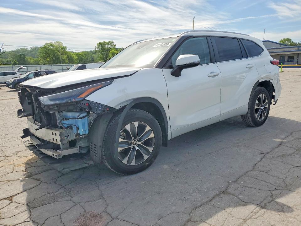 50082676 :رقم المزاد ، 5TDKDRBH6PS041356 vin ، 2023 Toyota Highlander مزاد بيع