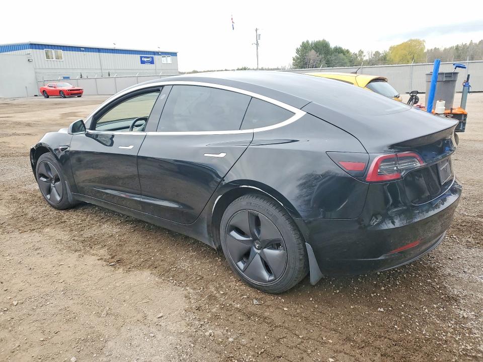 49260306 :رقم المزاد ، 5YJ3E1EA2KF422569 vin ، 2019 Tesla Model 3 مزاد بيع