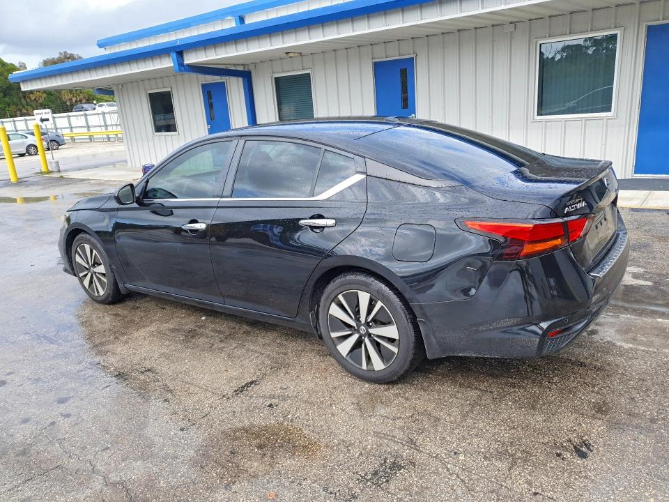 2021 Nissan Altima მანქანა იყიდება აუქციონზე, vin: 1N4BL4DV8MN352156, აუქციონის ნომერი: 50566816
