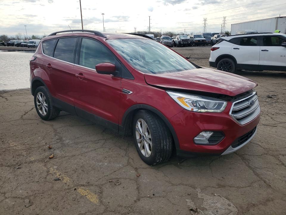 50645046 :رقم المزاد ، 1FMCU0G99HUB28680 vin ، 2017 Ford Escape مزاد بيع