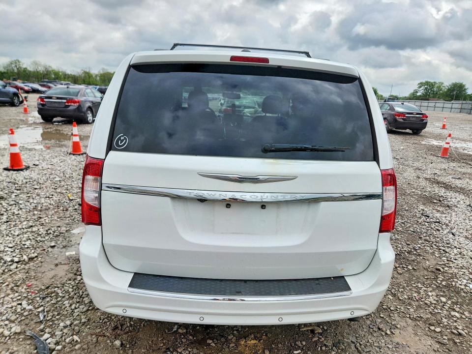 50730196 :رقم المزاد ، 2C4RC1CG9FR590680 vin ، 2015 Chrysler Town & Country مزاد بيع