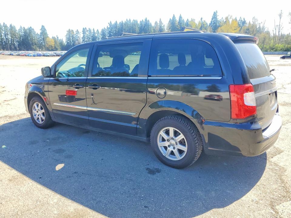 49453616 :رقم المزاد ، 2C4RC1BG2DR554957 vin ، 2013 Chrysler Town & Country مزاد بيع