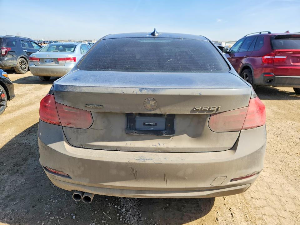51466446 :رقم المزاد ، WBA3B3C57DF537528 vin ، 2013 Bmw 328 مزاد بيع