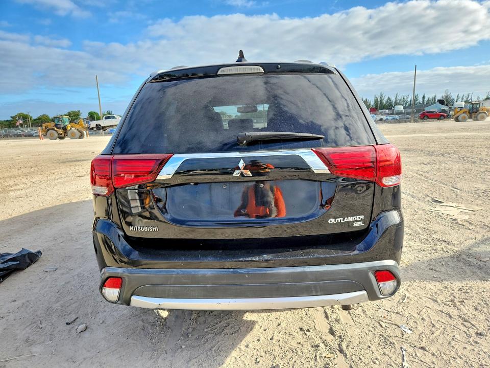 Aukcja sprzedaży 2018 Mitsubishi Outlander, vin: JA4AD3A33JJ000597, numer aukcji: 50164036