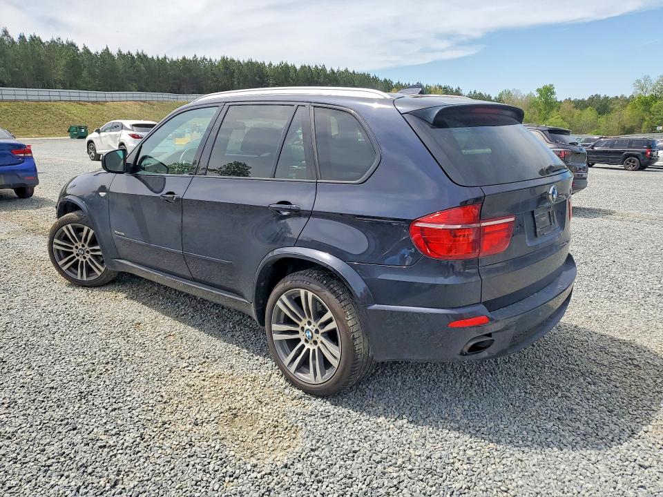 49094656 :رقم المزاد ، 5UXZV4C57D0E07165 vin ، 2013 Bmw X5 مزاد بيع
