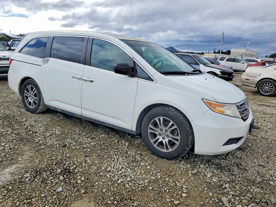 2013 Honda Odyssey მანქანა იყიდება აუქციონზე, vin: 5FNRL5H60DB042986, აუქციონის ნომერი: 51044466