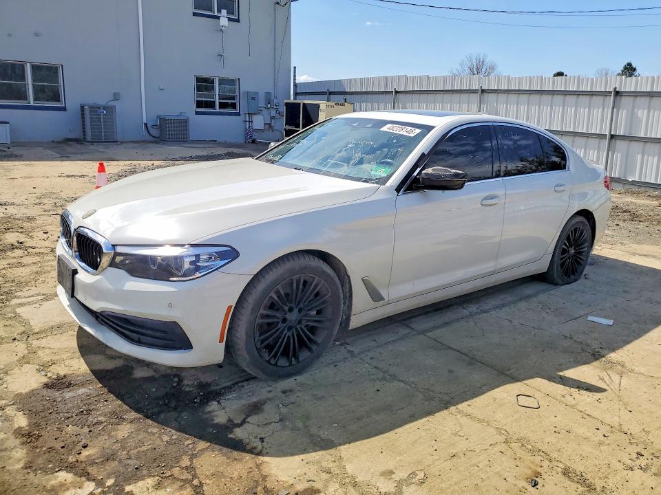 48228146 :رقم المزاد ، WBAJA7C50KWW17526 vin ، 2019 Bmw 530 مزاد بيع