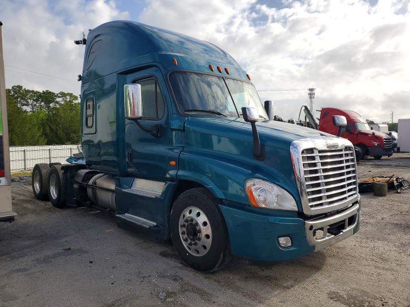Продаж на аукціоні авто 2016 Freightliner Cascadia 125, vin: 3AKJGLD56GSGR9246, номер лоту: 49141816