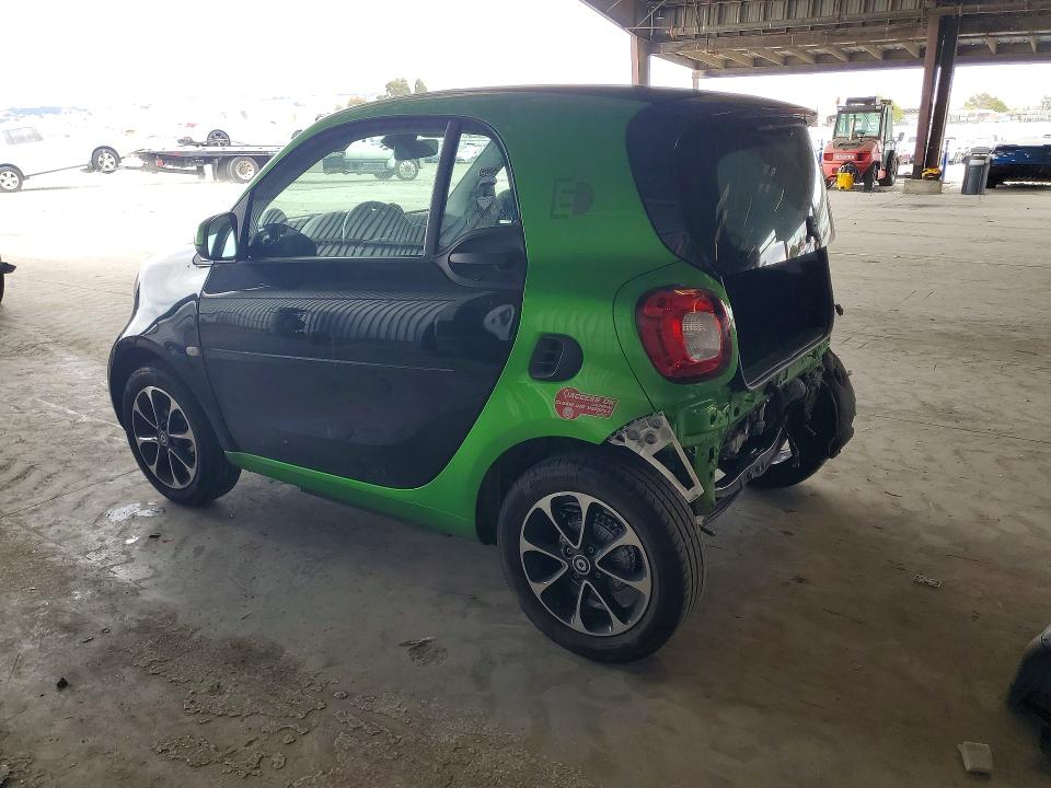Aukcja sprzedaży 2017 Smart Fortwo, vin: WMEFJ9BA4HK232460, numer aukcji: 50572366