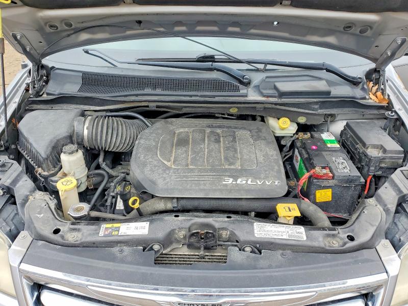 48040676 :رقم المزاد ، 2C4RC1CG0DR659768 vin ، 2013 Chrysler Town & Country مزاد بيع