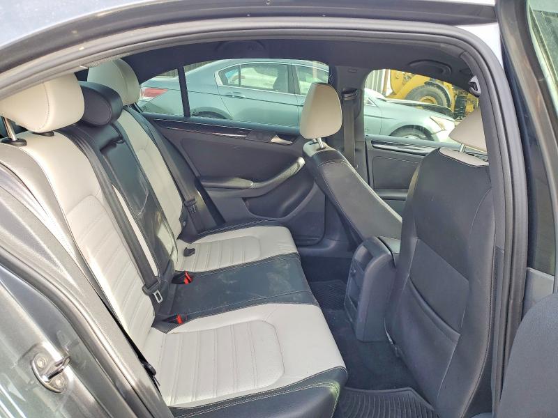 48746716 :رقم المزاد ، 3VWD17AJ1FM212763 vin ، 2015 Volkswagen Jetta مزاد بيع