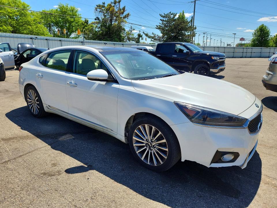Auction sale of the 2017 Kia Cadenza, vin: KNALC4J10H5045938, lot number: 50358176