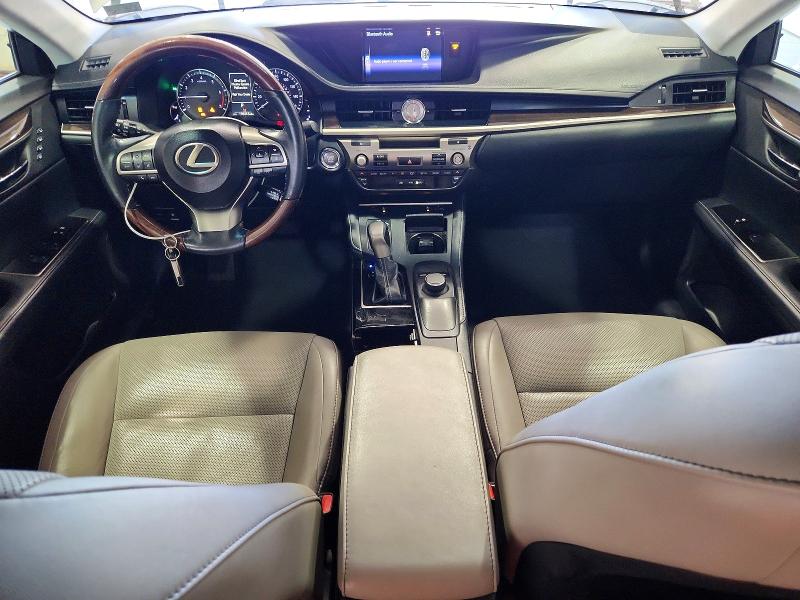 51240636 :رقم المزاد ، 58ABK1GG7JU098938 vin ، 2018 Lexus Es مزاد بيع