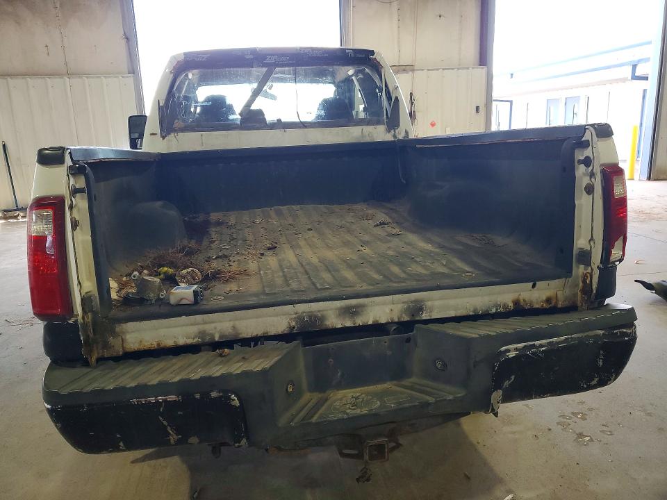 50165656 :رقم المزاد ، 1FTSX2B56AEB32502 vin ، 2010 Ford F250 مزاد بيع