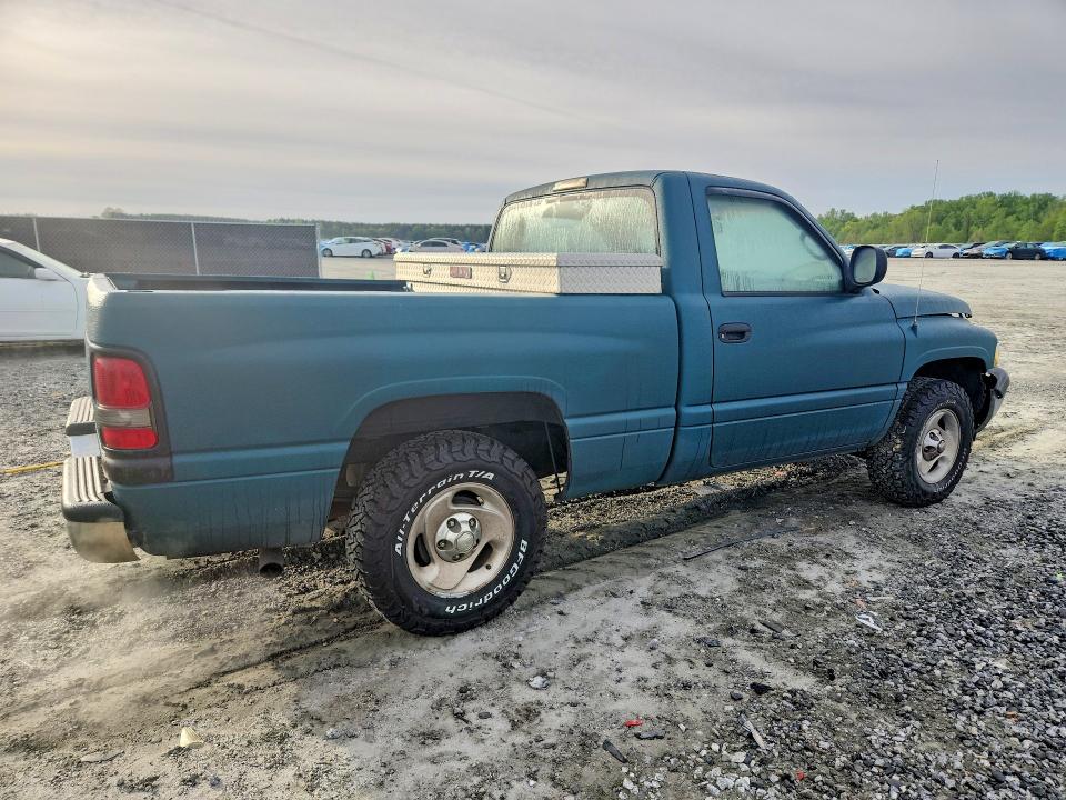 49186976 :رقم المزاد ، 1B7HC16Y81S243123 vin ، 2001 Dodge Ram 1500 مزاد بيع