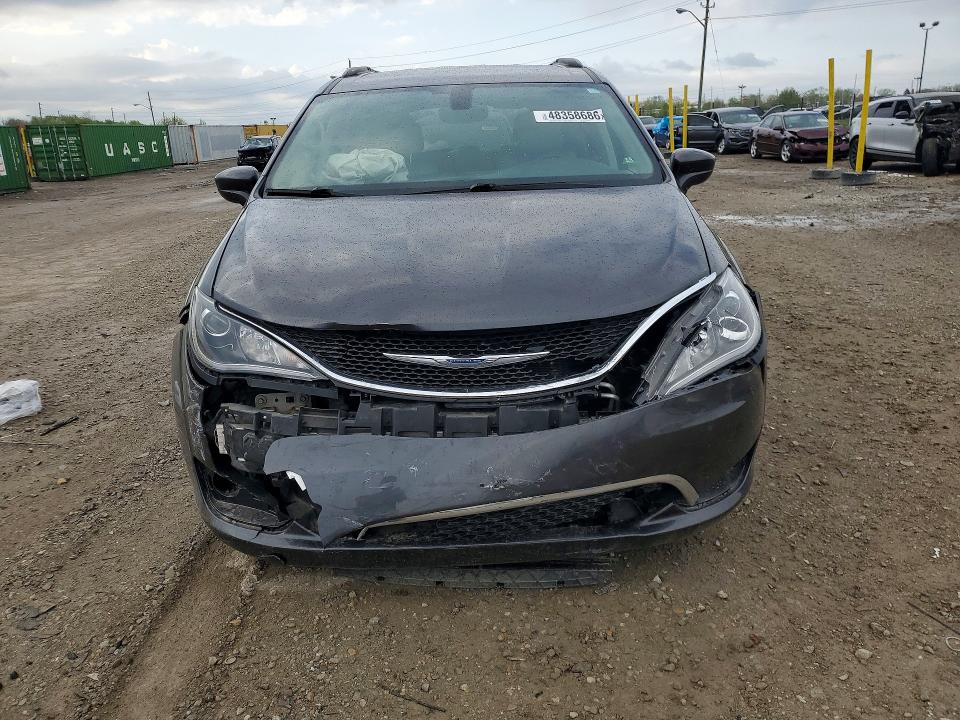 48358686 :رقم المزاد ، 2C4RC1BG2HR505442 vin ، 2017 Chrysler Pacifica مزاد بيع