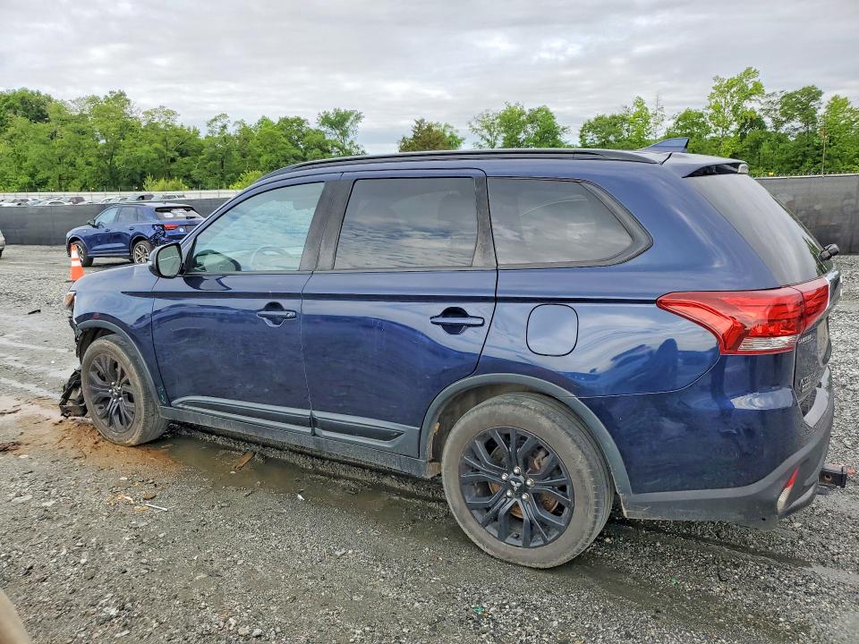 Продаж на аукціоні авто 2018 Mitsubishi Outlander, vin: JA4AD3A37JZ018666, номер лоту: 51763836