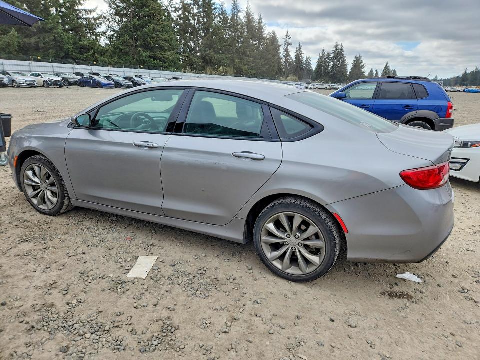 48479656 :رقم المزاد ، 1C3CCCBB9FN725911 vin ، 2015 Chrysler 200 مزاد بيع