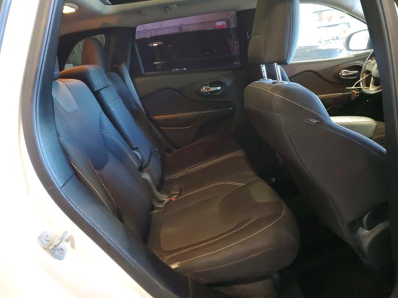 49671246 :رقم المزاد ، 1C4PJMCB8FW764345 vin ، 2015 Jeep Cherokee مزاد بيع