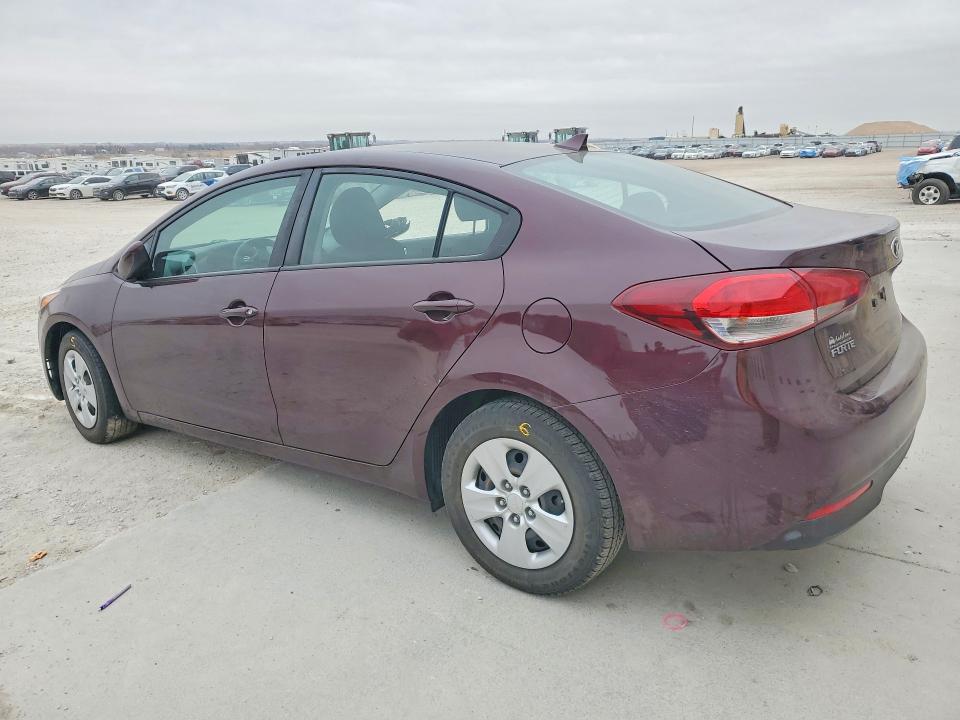 2018 Kia Forte მანქანა იყიდება აუქციონზე, vin: 3KPFK4A79JE269906, აუქციონის ნომერი: 48304476