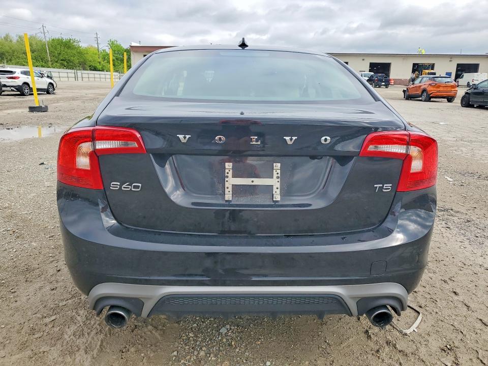 2018 Volvo S60 მანქანა იყიდება აუქციონზე, vin: YV126MFL5J2453577, აუქციონის ნომერი: 51198806