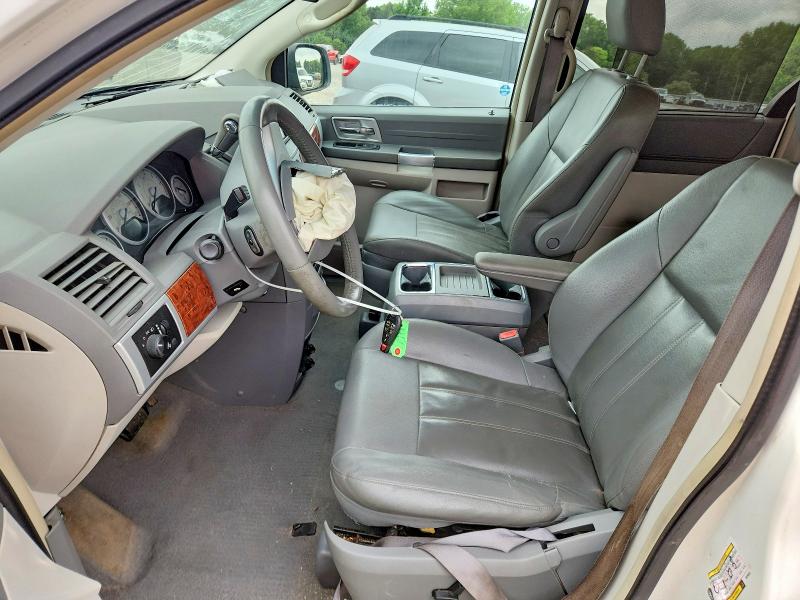 50370276 :رقم المزاد ، 2A8HR54P98R765912 vin ، 2008 Chrysler Town & Country مزاد بيع